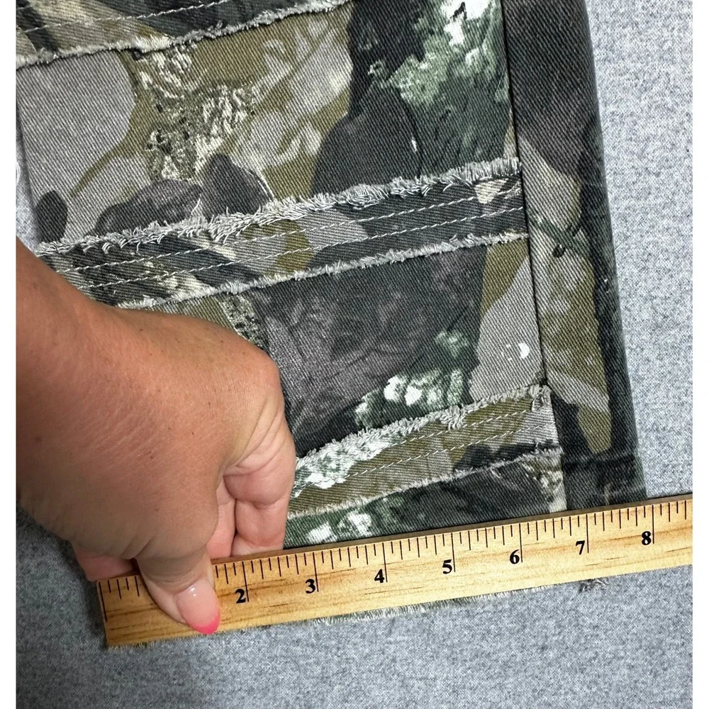 Stacked Camo Cargo Pants Mens 30x35 Green Distressed Flare